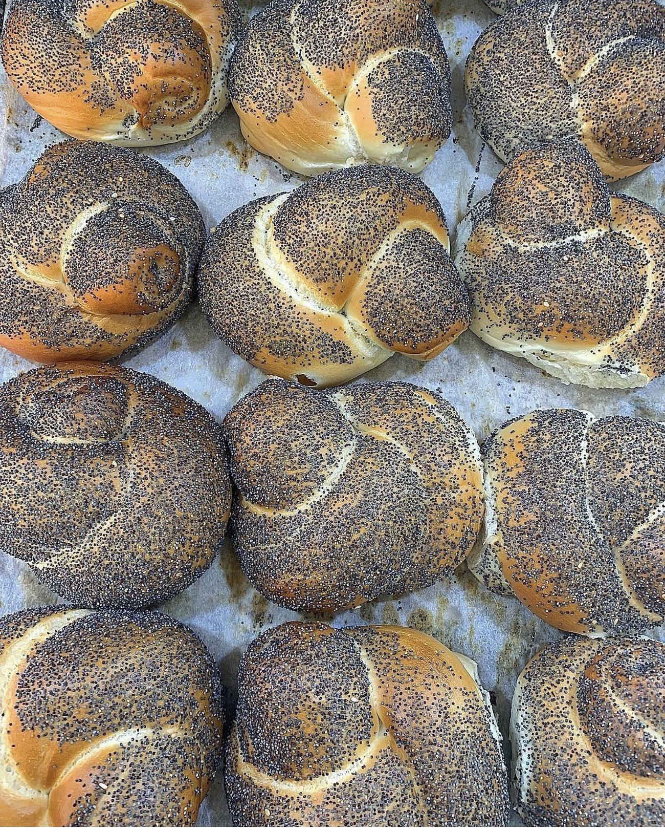 לחמניות פרג טריות